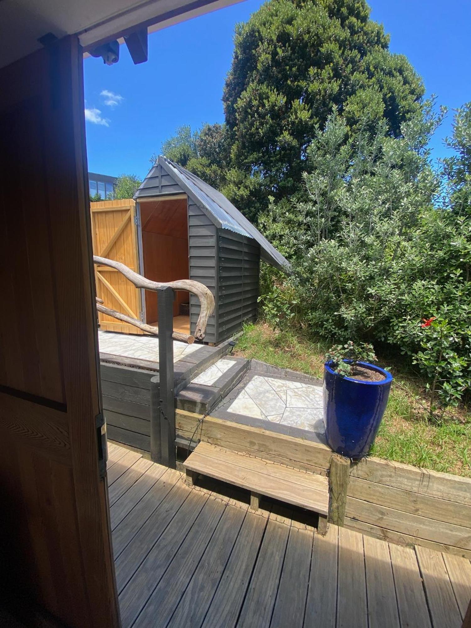 Kereru Cabin - Spectacular Seaviews, Rustic, Glamping Eco Adventure Palm Beach Ngoại thất bức ảnh